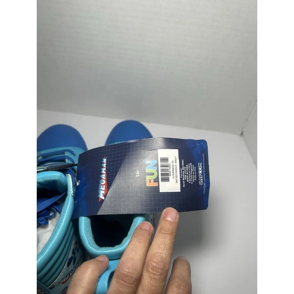 BRAND NEW‎ Women's Mega Man High Top Sneaker Size 10